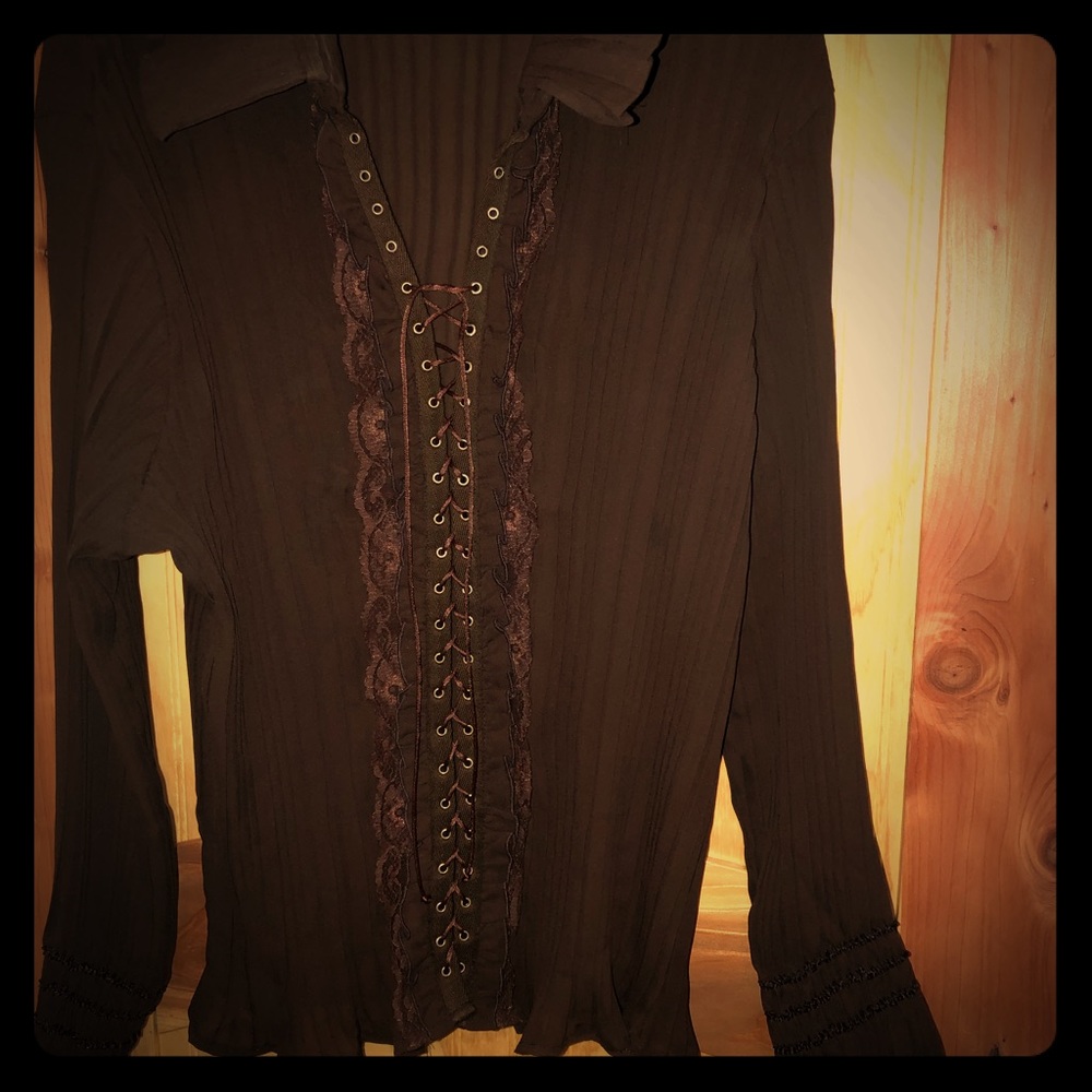Lace up Pleated blouse